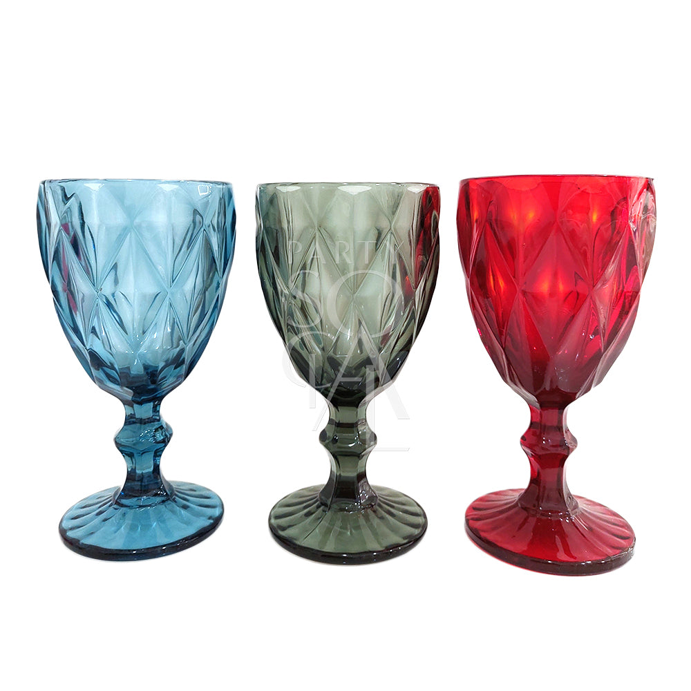 Vintage diamond pattern goblets with a textured finish, ideal for enhancing table settings at events and dinner parties. Available in assorted colors for versatile styling.