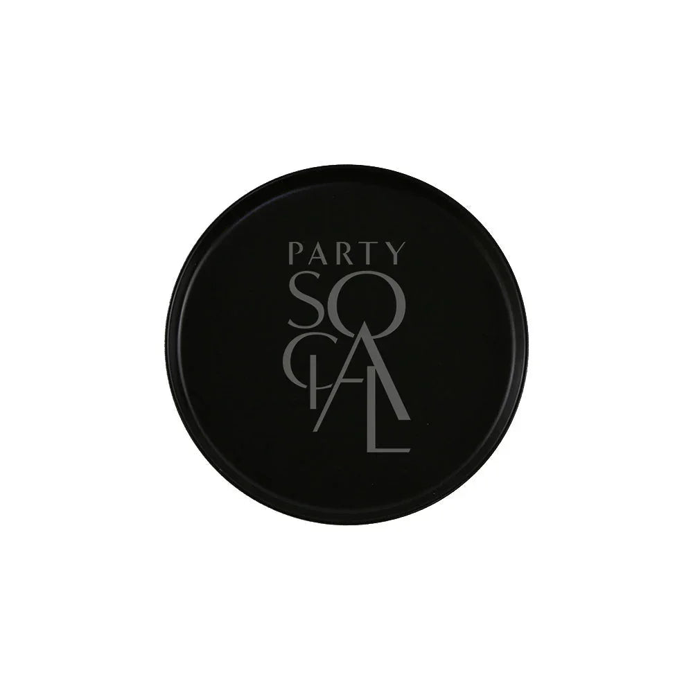 CERAMIC PLATES - BLACK: Streamlined black ceramic plate featuring elegant grey text, perfect for enhancing any event&