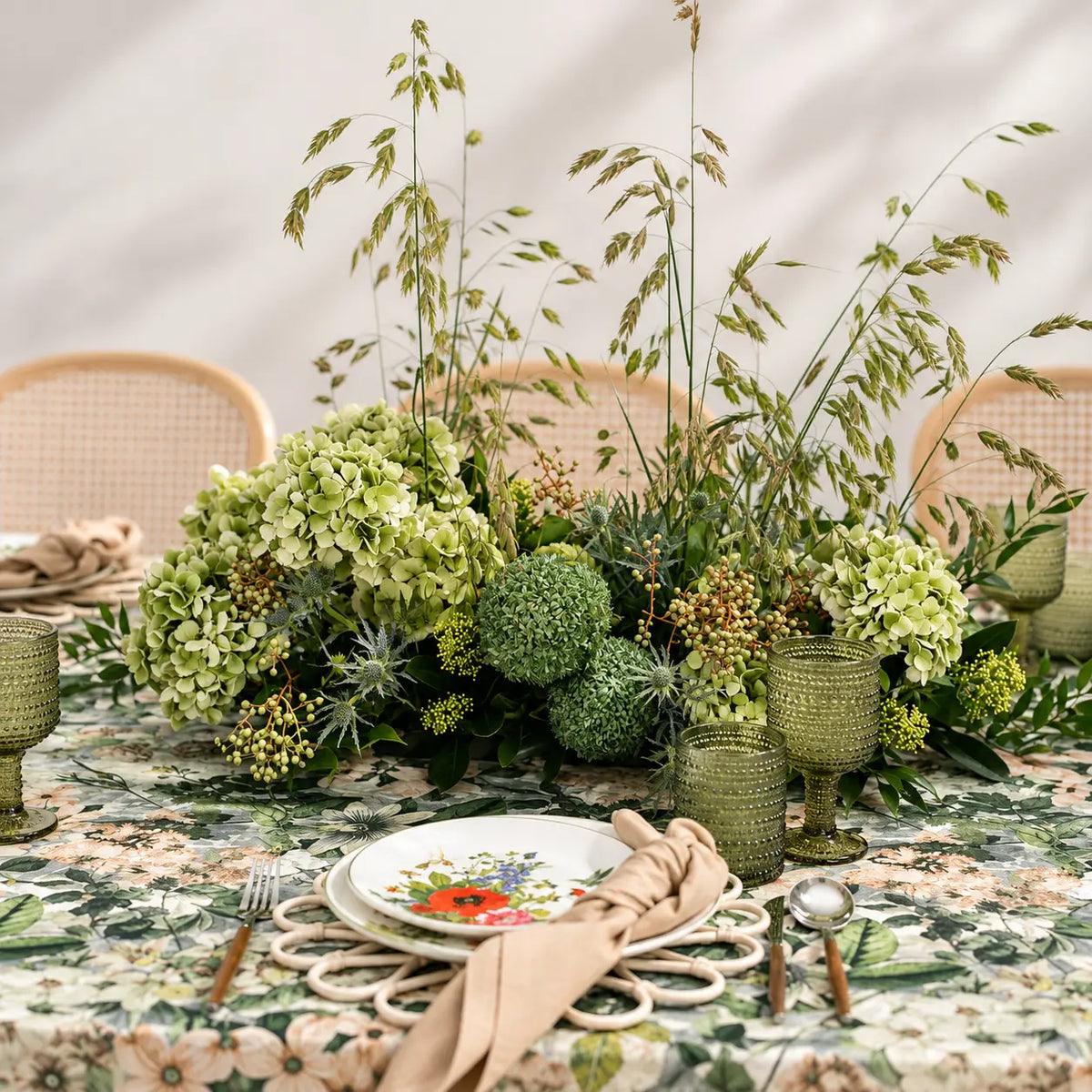 Garden Bliss Dinner Table Setup