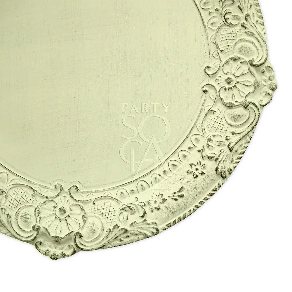 Florentine Antique Wood Charger Plate with a handcrafted floral design, perfect for luxurious table settings at special events. Diameter: 33cm.