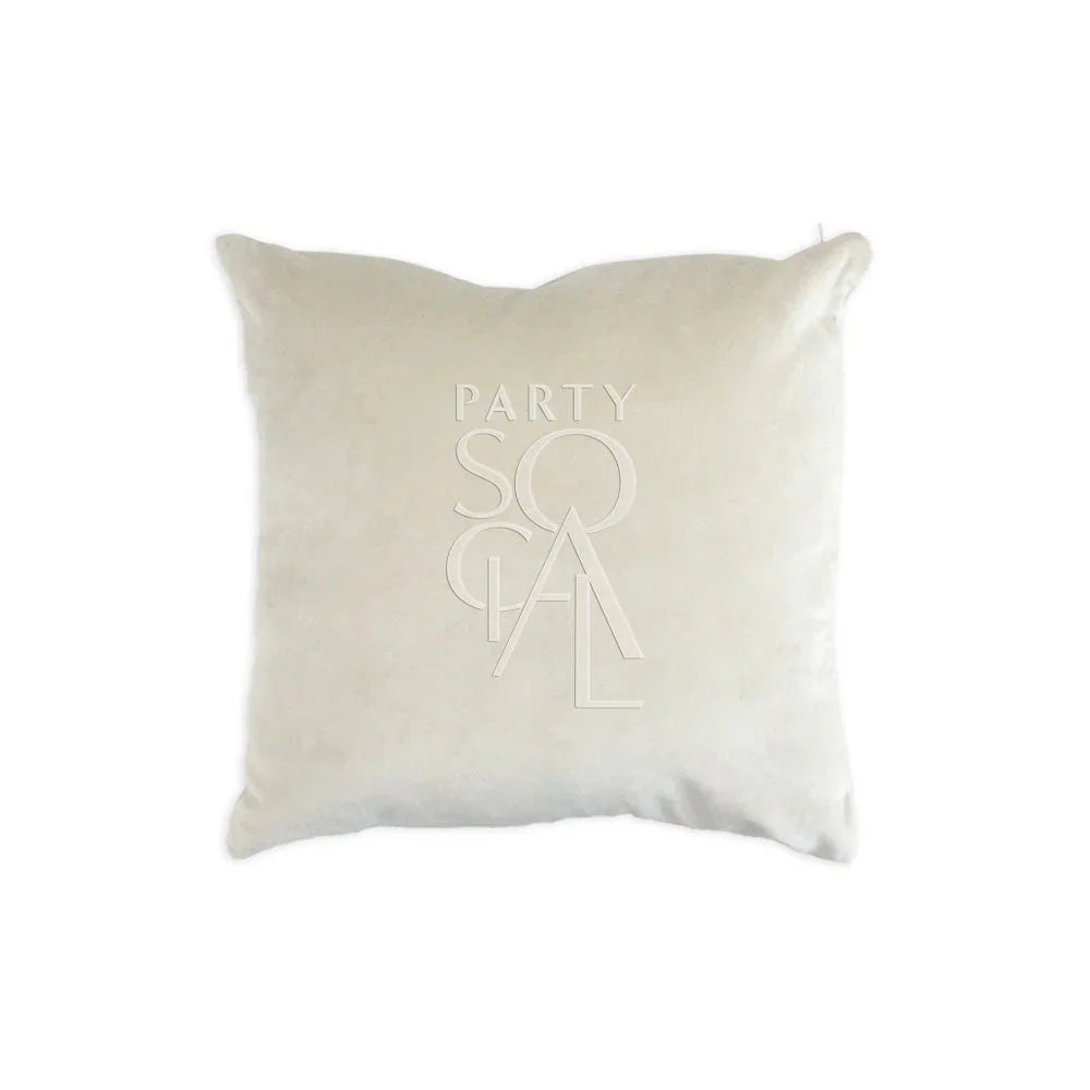 CUSHION COVER VELVET: A soft, premium velvet pillow with a logo, ideal for enhancing event decor. Dimensions: 40cm x 40cm.