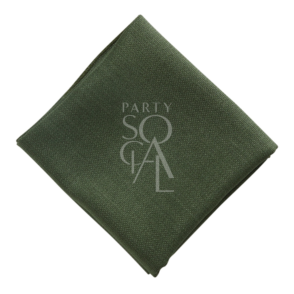 NAPKIN COTTON LINEN featuring a stitched logo on a green background, ideal for events like weddings or corporate gatherings. Perfect for adding elegance to any table setting.