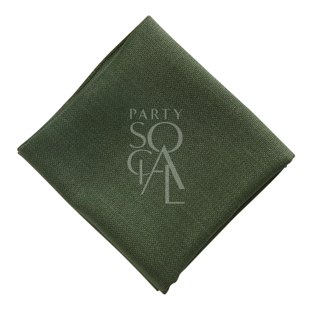 NAPKIN COTTON LINEN featuring a stitched logo on a green background, ideal for events like weddings or corporate gatherings. Perfect for adding elegance to any table setting.