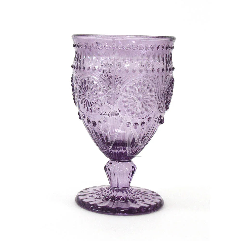 VINTAGE FLORAL GOBLETS: Elegant purple glassware, perfect for enhancing any event table setting, adding a polished touch to modern or casual gatherings.