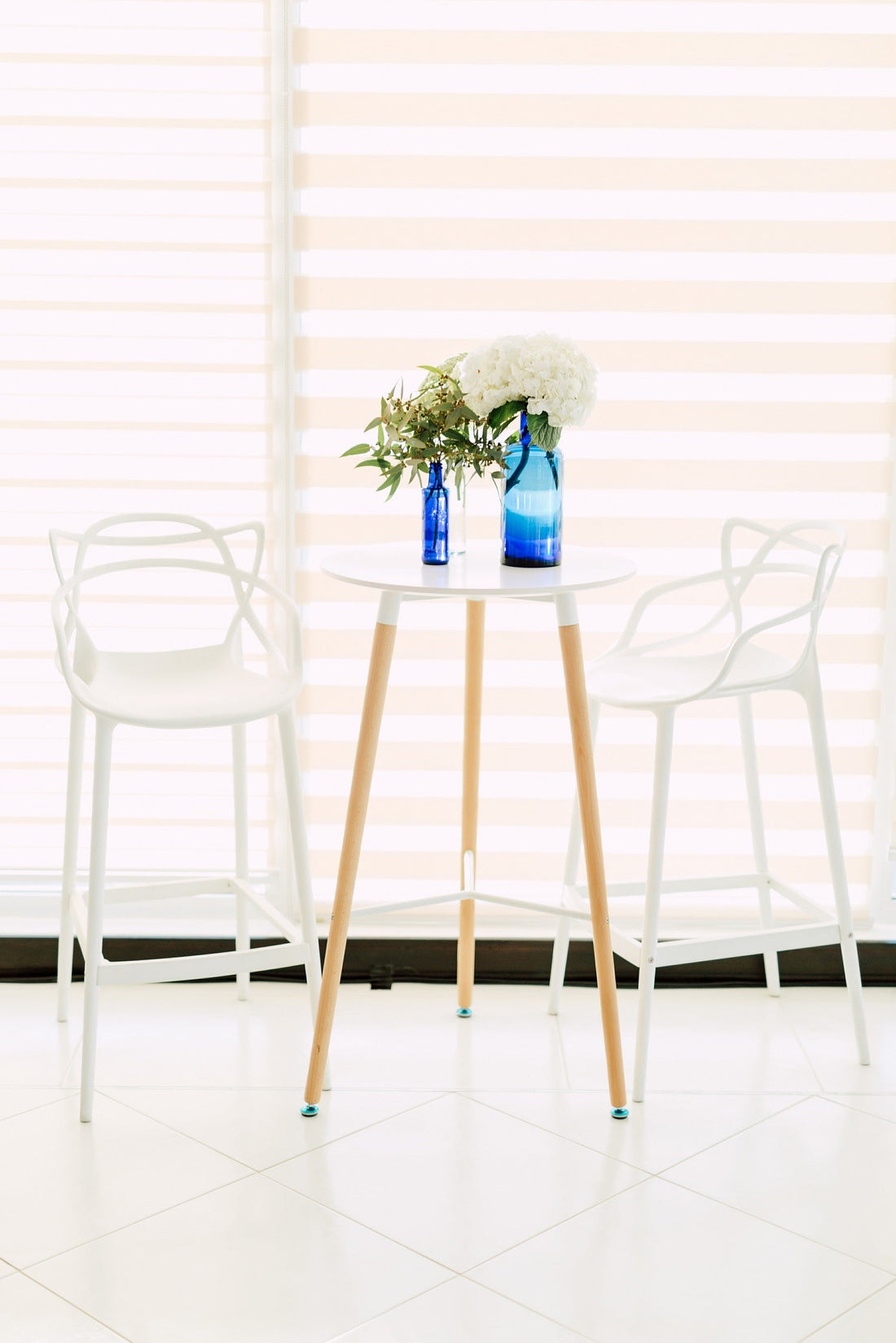 Masters Stool White Replica, inspired by Stark&