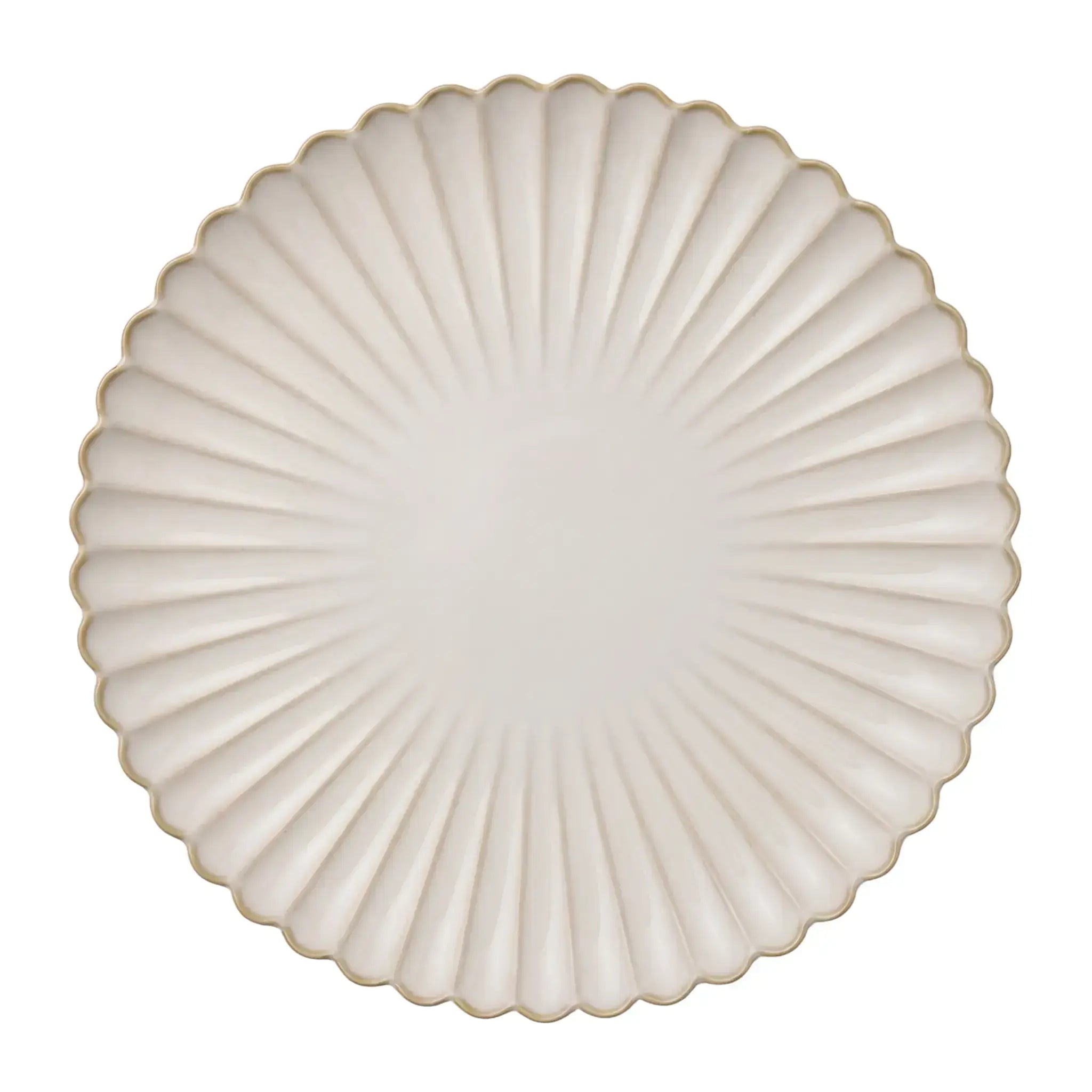 Scalloped Like Plates: A 33cm round ceramic plate with a scalloped edge, radiating ribs, and gold-trimmed rim, ideal for elegant event presentations.