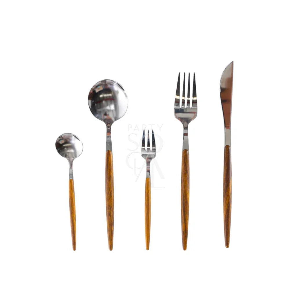 CUTLERY WOODEN SILVER: A set of kitchen utensils featuring silverware with wooden handles, ideal for enhancing the presentation of any dining occasion.