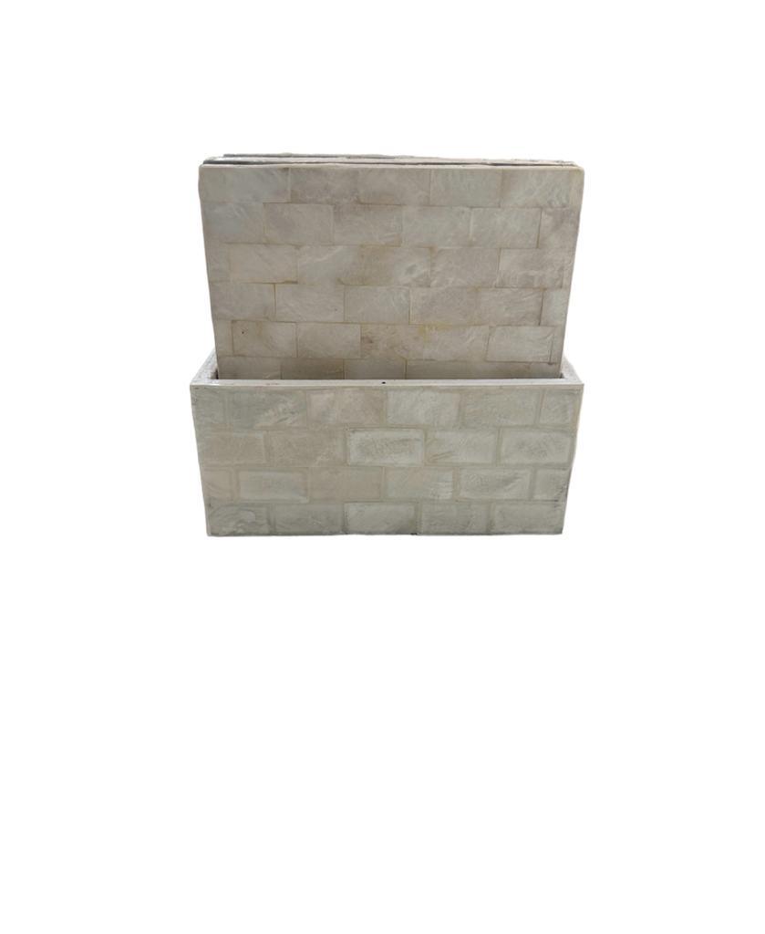 Coaster Seashells - A premium rectangular box with an open lid, showcasing high-quality coasters.