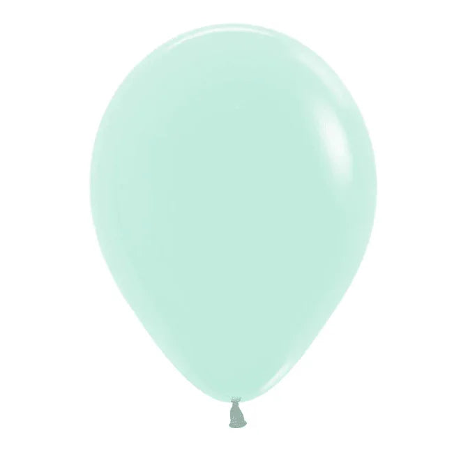 Pastel Balloon, 12in (31cm), for parties, arches, and celebrations. High quality matte finish. Various colors and sizes available.