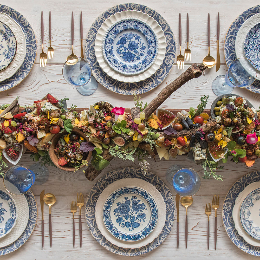 The Art of Tablescaping: Designing the Perfect Party Table