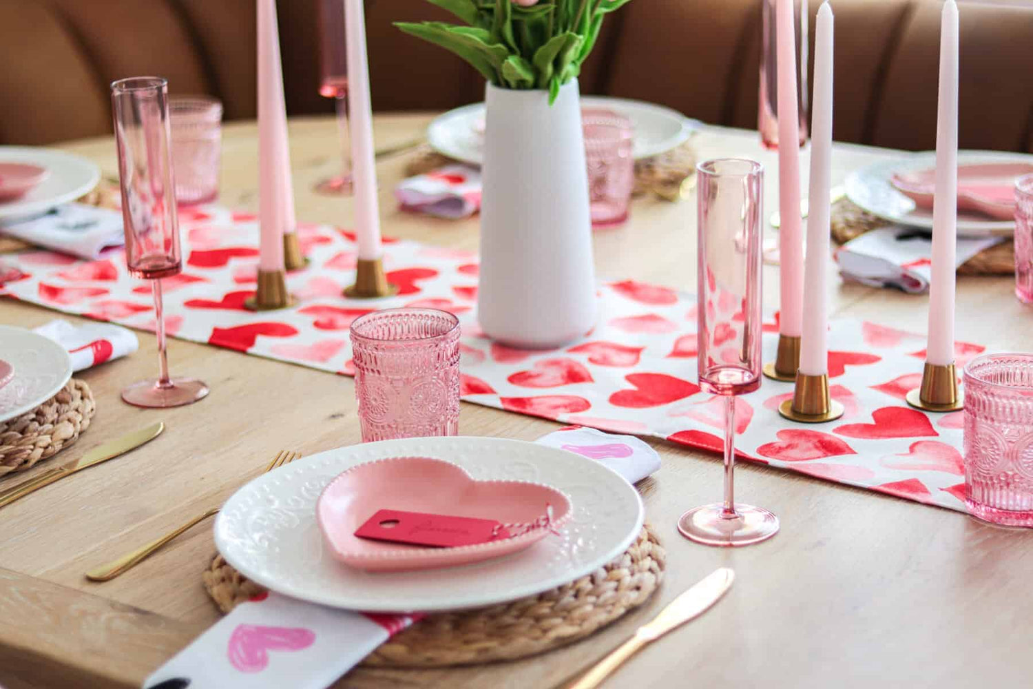 Valentine Day Table Decor