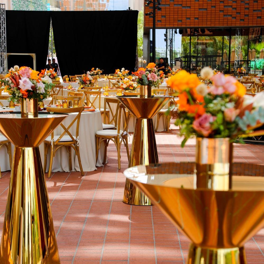 Tables &amp; Bars