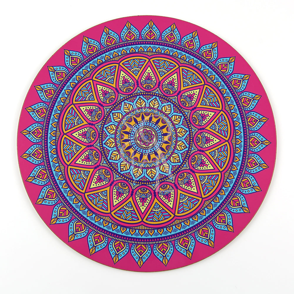 ARABESQUE WOOD PLACEMAT featuring an intricate circular pattern on MDF, perfect for elevating any party table setting with its elegant design.