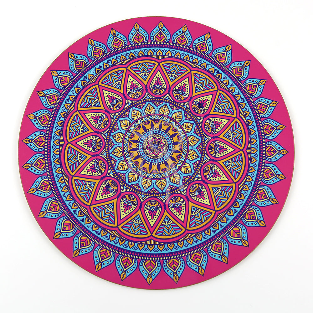 ARABESQUE WOOD PLACEMAT featuring an intricate circular pattern on MDF, perfect for elevating any party table setting with its elegant design.