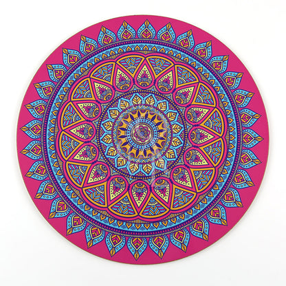 ARABESQUE WOOD PLACEMAT featuring an intricate circular pattern on MDF, perfect for elevating any party table setting with its elegant design.