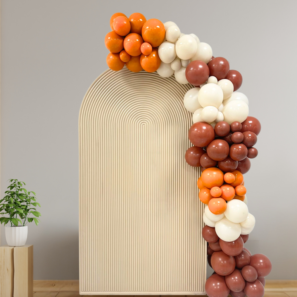 Autumn Balloon Backdrop featuring an elegant balloon arch, ideal for Thanksgiving parties, available for customization. Perfect for creating festive atmospheres at events.