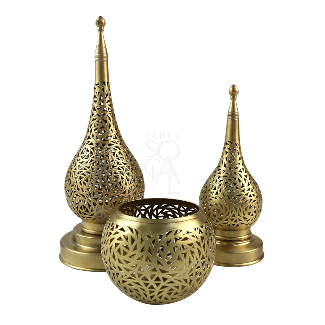 Brass Round Holder amidst gold objects, showcasing its elegant design, ideal as a centerpiece for enhancing dining setups at Party Social events.