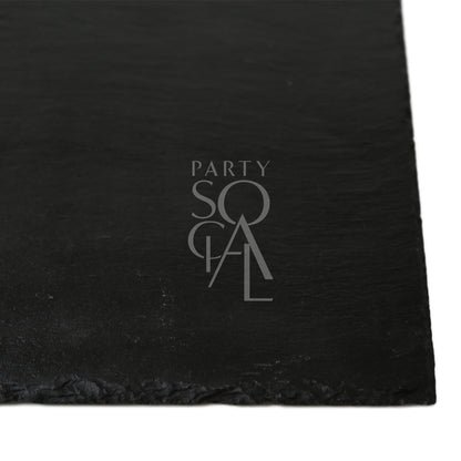 Charger Grey Slate, a rectangular serving piece ideal for events, featuring an engraved logo, perfect for Party Social&