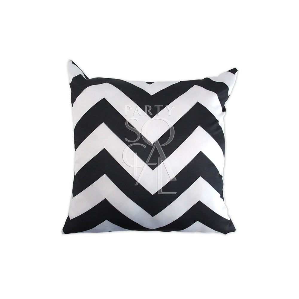 CUSHION BLACK &amp; WHITE CHEVRON: A custom-made satin throw pillow with a unique chevron pattern, measuring 40cm by 40cm, ideal for event decor.