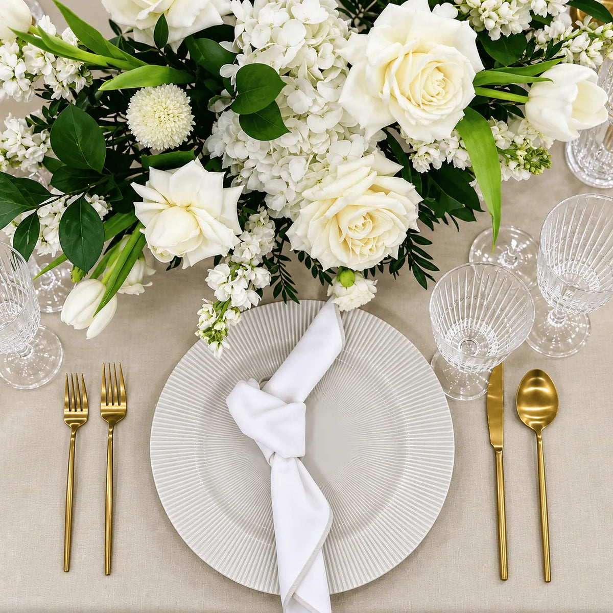 Sand Elegance Dinner Table Setup