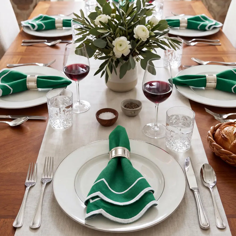 Emerald Green Scalloped Linen Napkins - Set of 4