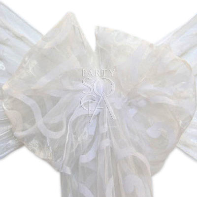 CHAIR SASH SHEER ORGANZA tied in a bow on a white background, showcasing its elegant fabric texture for party and event decor.