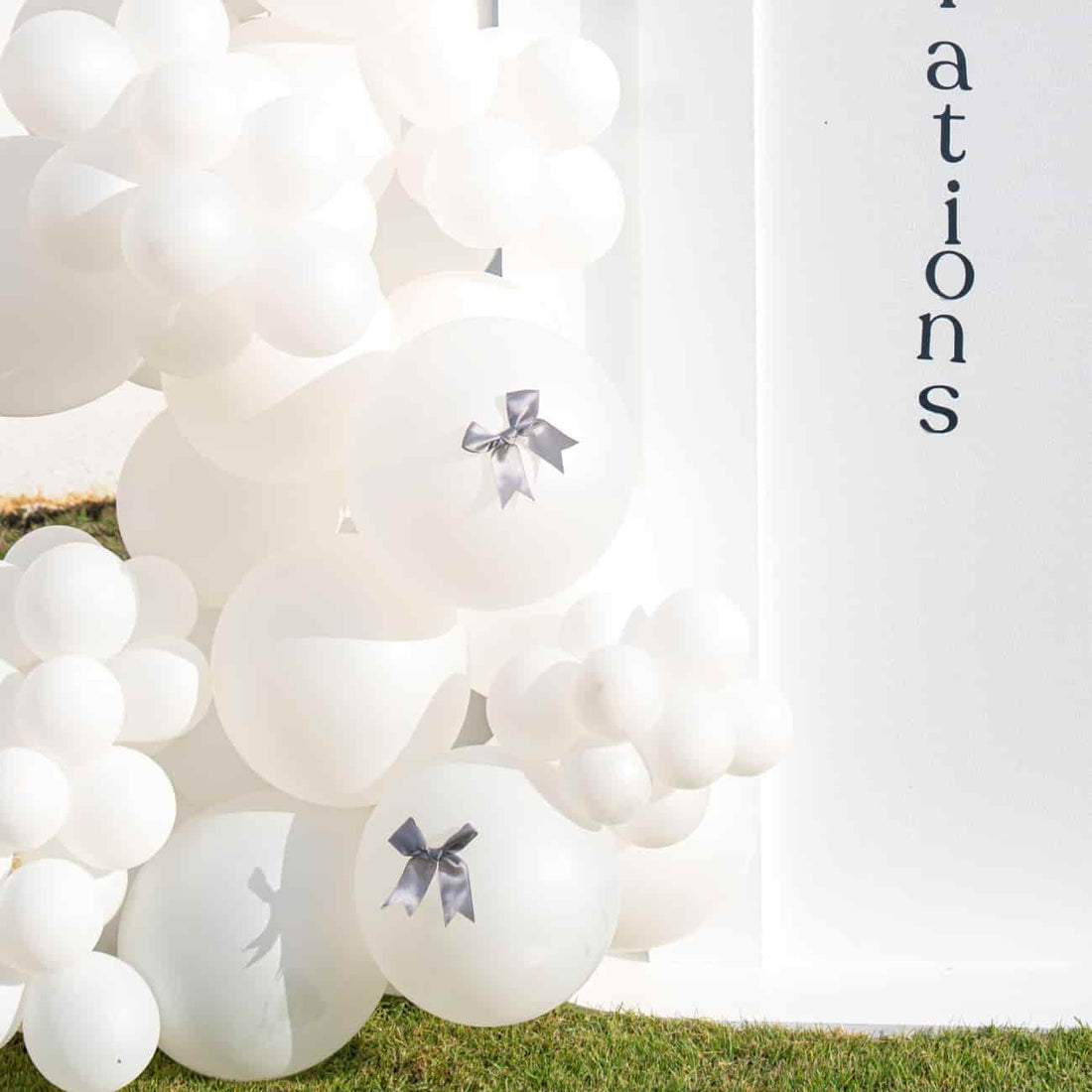 Pearl Celebration Balloon Arrangement
