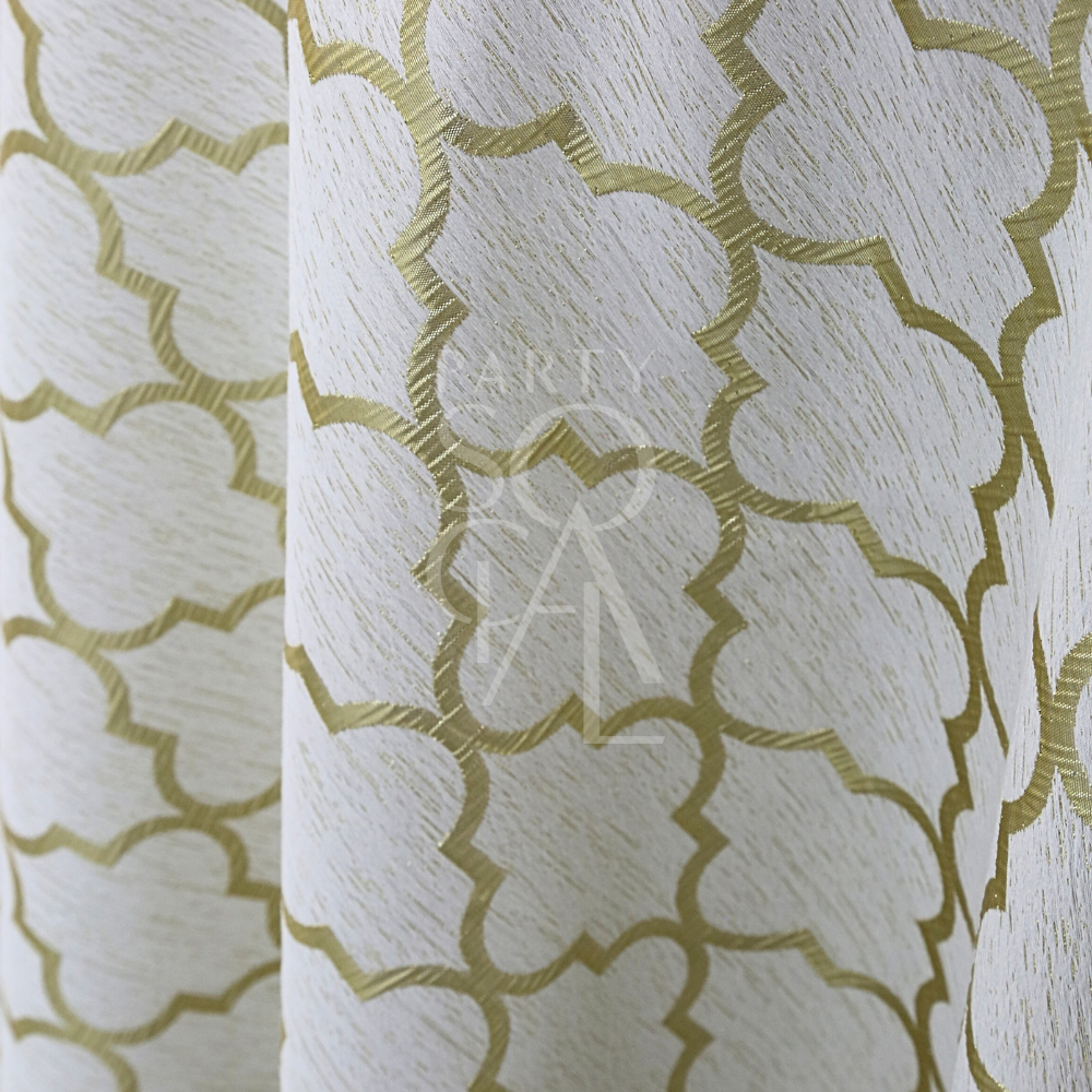 MOROCCAN TRLL CREAM AND GOLD TABLE CLOTH features an elegant interlocking quatrefoil pattern in metallic gold on a neutral backdrop, ideal for sophisticated event decor.