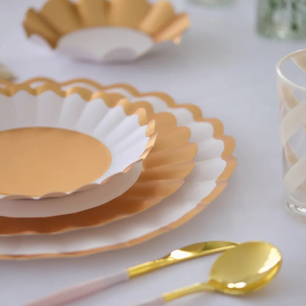 Lotus Paper Dinner Plate- 8 Per Package