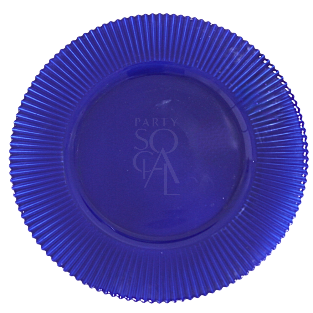 Ultramarine lined charger plate, 33cm diameter, perfect for elevating table settings at special occasions.