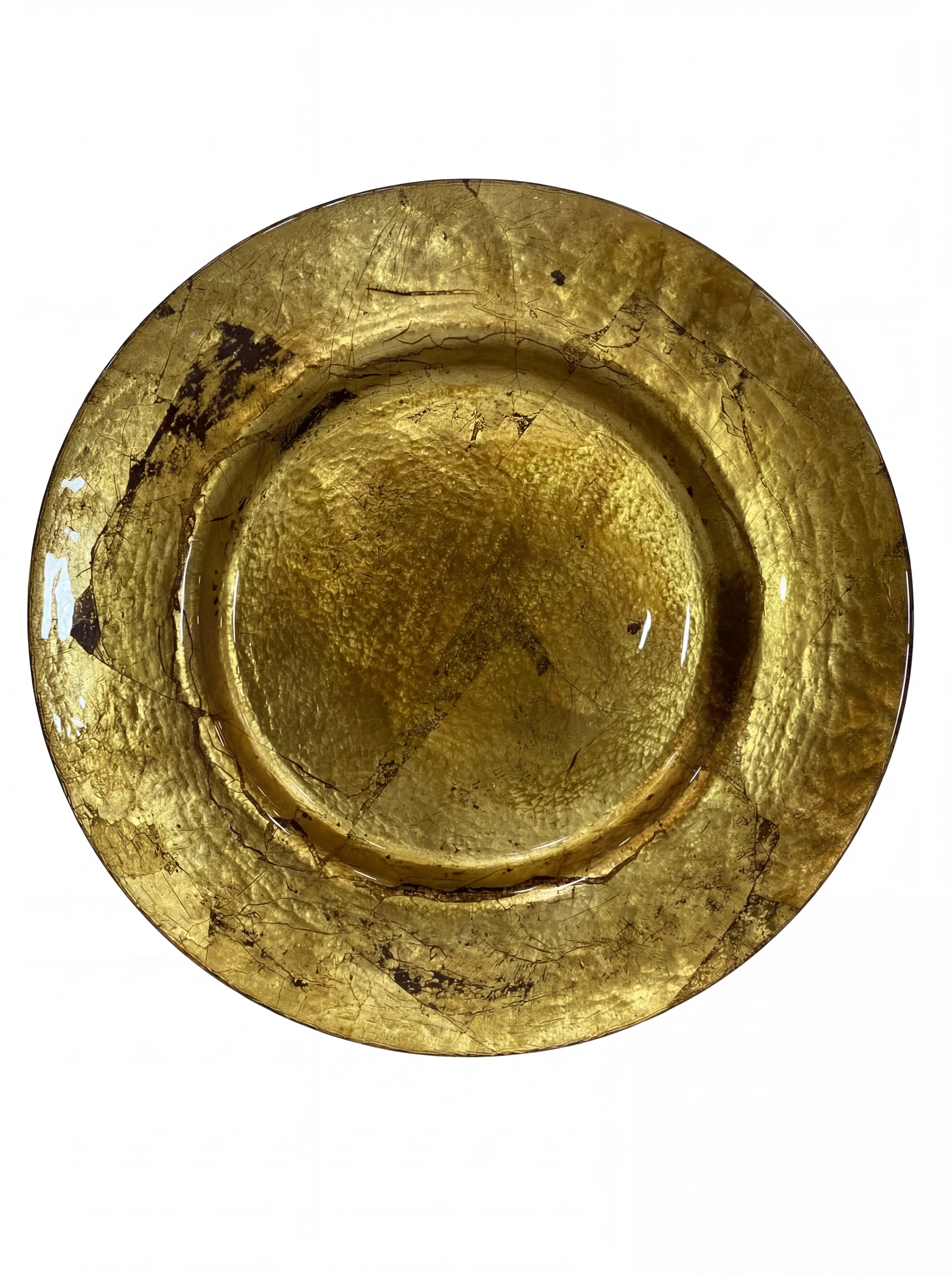 CHARGER PLATE- RUSTIC GOLD: A hammered gold, shallow plate with an aged finish, perfect for adding elegance to any event table setting.