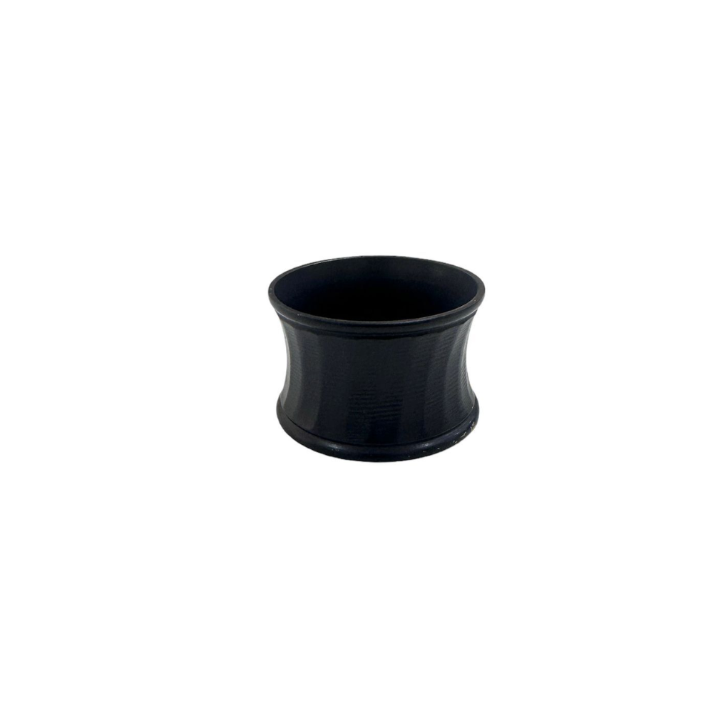 NAPKIN RING- BLACK LINED with a sleek, curved design, perfect for enhancing any tablescape at events or special occasions. Ideal for stylish party settings.