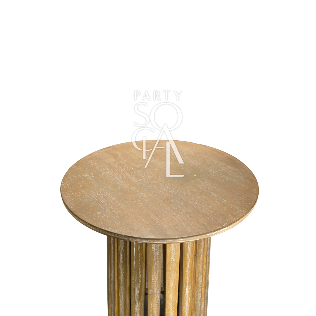 WOODEN COCKTAIL TABLE, ideal for parties and events, features a round design, perfect for pairing with our wooden chairs collection. Suitable for garden or home use.