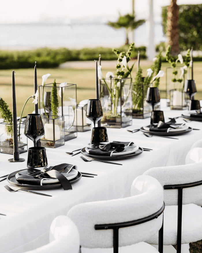 Monochrome destination wedding in Dubai