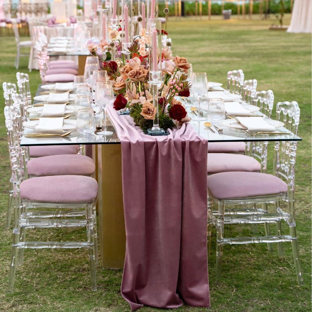 Table Runners in any material like velvet, satin, linen and cotton